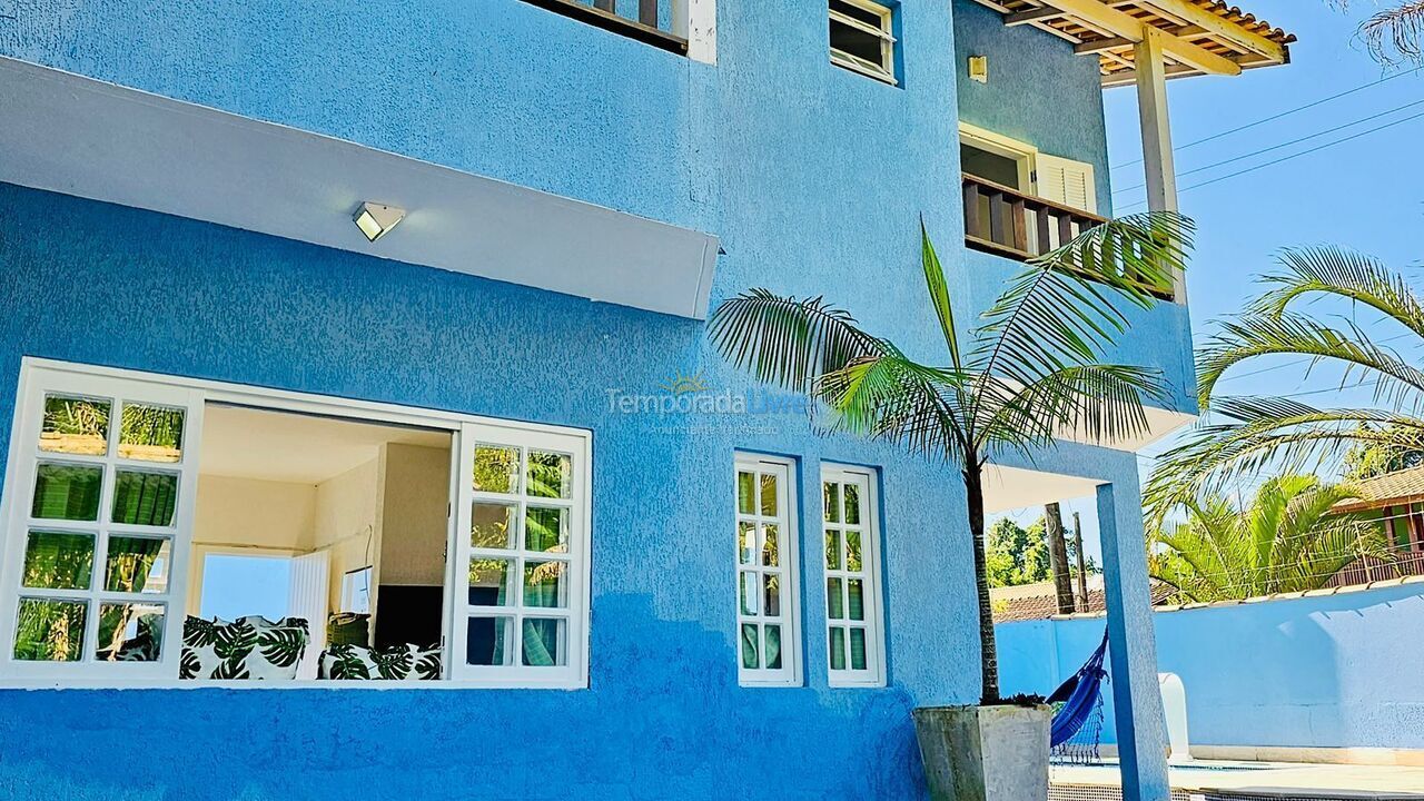 House for vacation rental in Ubatuba (Praia das Toninhas)