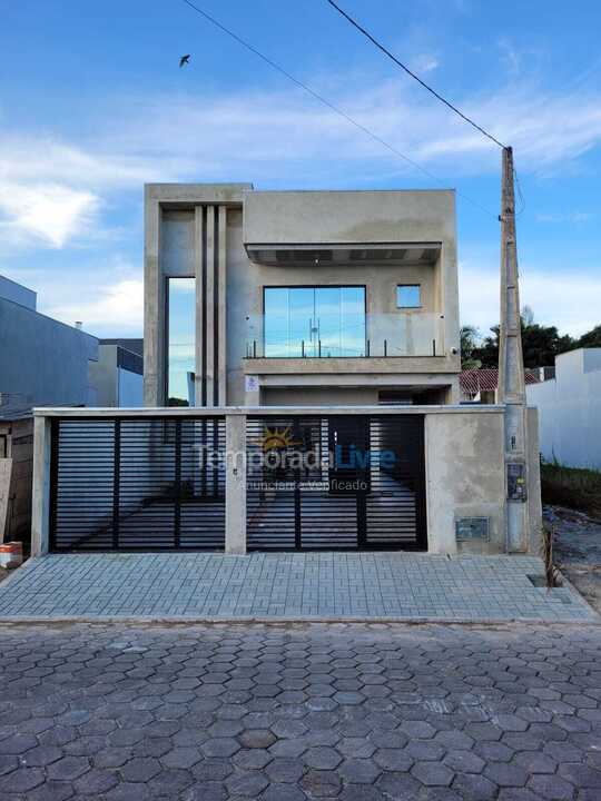 Casa para aluguel de temporada em Itapoá (Itapema do Norte)