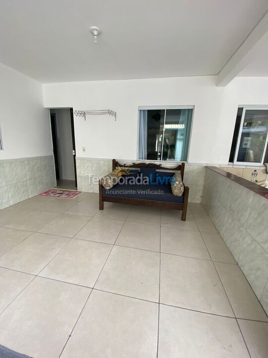 Apartamento para aluguel de temporada em Florianópolis (Ribeirão da Ilha)