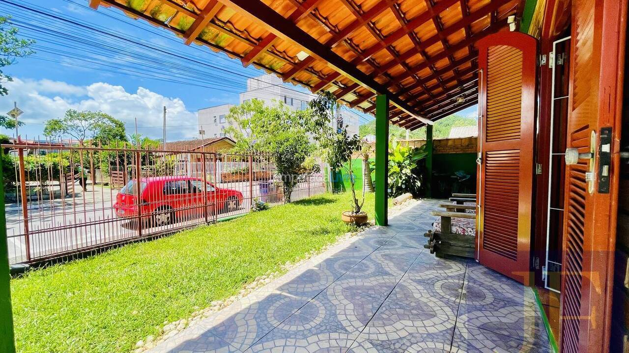 Casa para aluguel de temporada em Florianopolis (Canasvieiras)