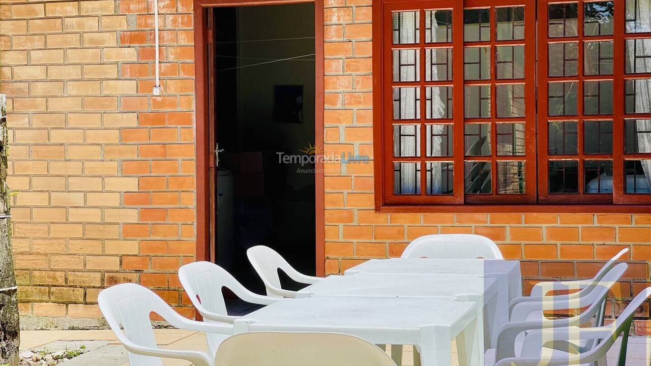 Casa para aluguel de temporada em Florianopolis (Canasvieiras)