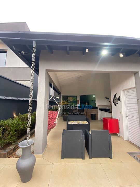 Casa para aluguel de temporada em Bertioga (Condominio Morada da Praia)