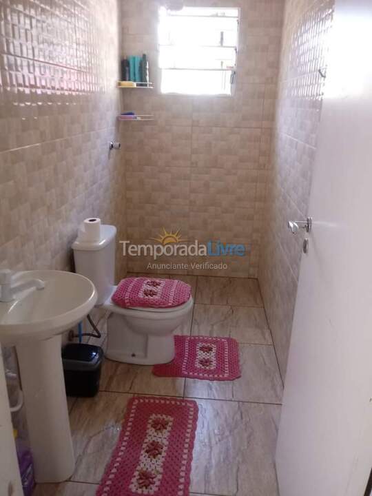 Casa para aluguel de temporada em Caraguatatuba (Massaguaçu)