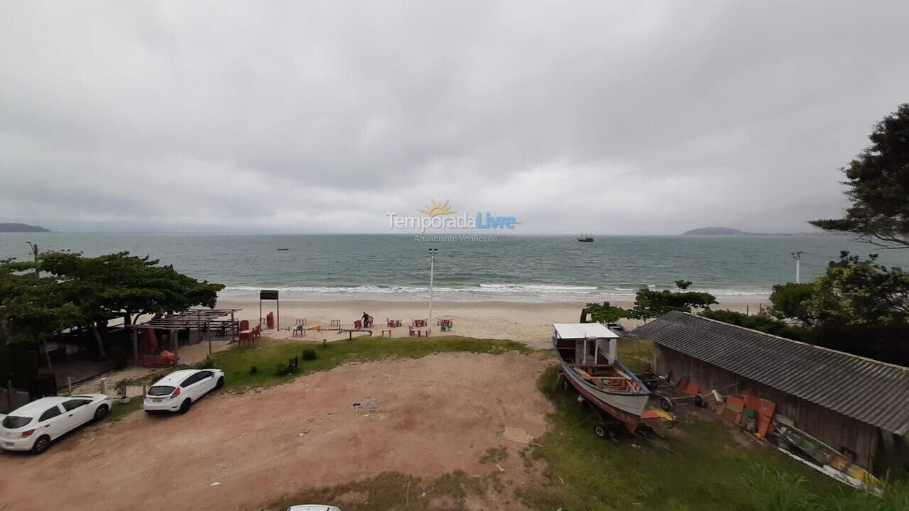Apartamento para aluguel de temporada em Florianópolis (Cachoeira do Bom Jesus)