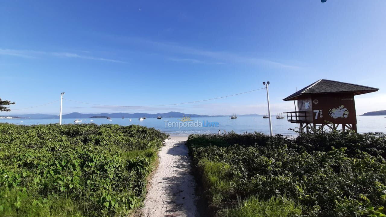 Apartamento para aluguel de temporada em Florianópolis (Cachoeira do Bom Jesus)