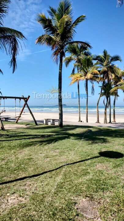 Apartamento para aluguel de temporada em Guarujá (Enseada)