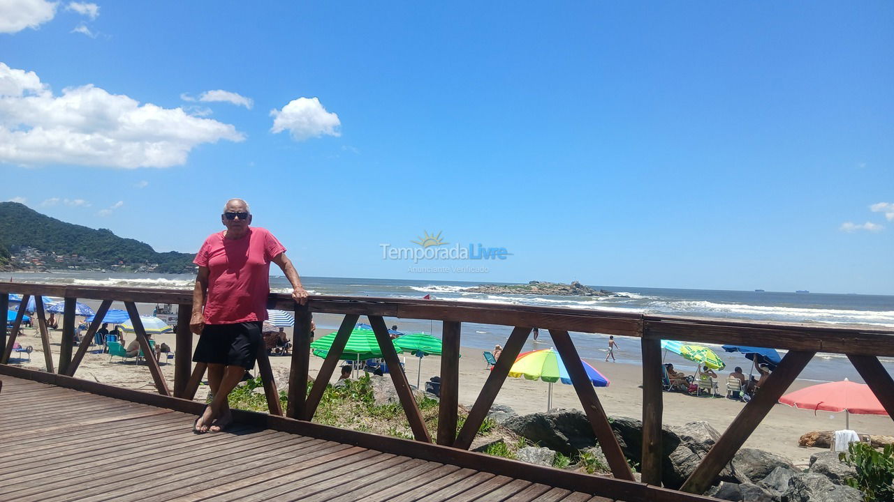 Casa para aluguel de temporada em Navegantes (Meia Praia)