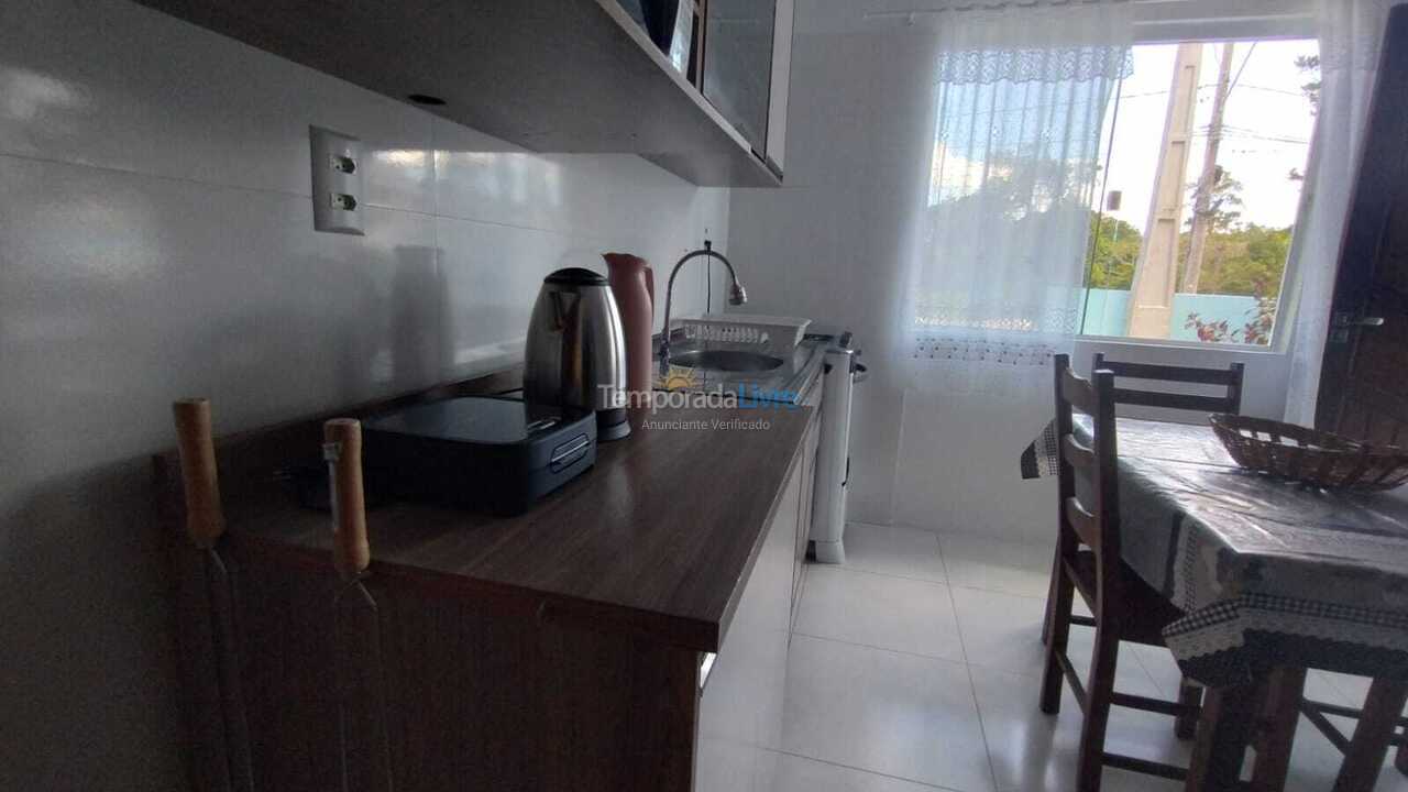 Apartamento para aluguel de temporada em Bombinhas (Praia de Zimbros)