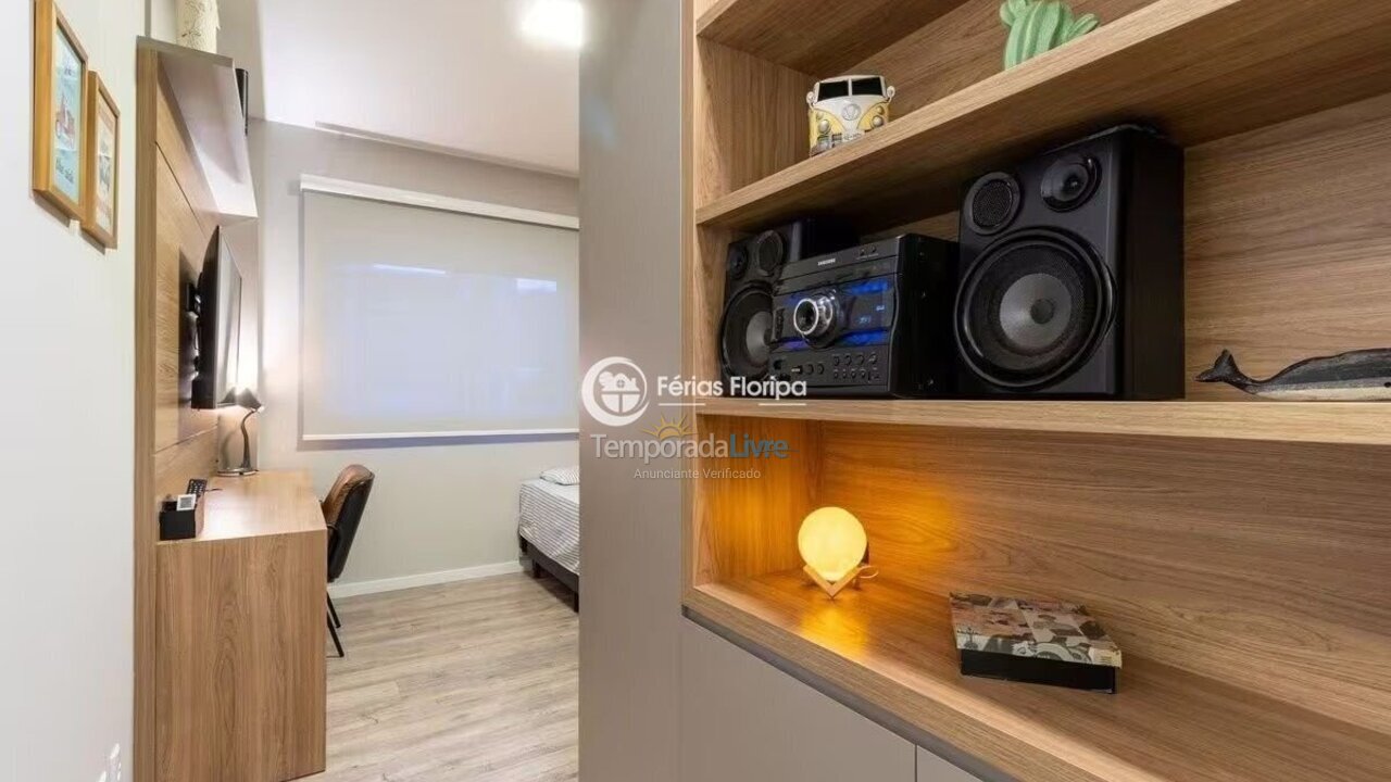 Apartamento para aluguel de temporada em Florianopolis (Campeche)