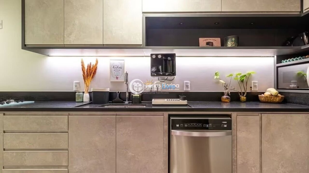 Apartamento para aluguel de temporada em Florianopolis (Campeche)