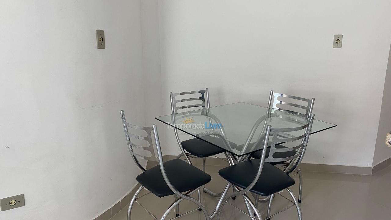 Apartamento para aluguel de temporada em Caraguatatuba (Massaguaçu)