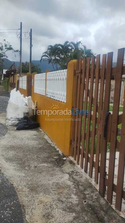 Casa para aluguel de temporada em Caraguatatuba (Martim de Sá)