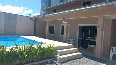 Great house 4 bedrooms - 250 meters from the beach