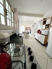 Hermosa Casa con 4 Habitaciones en Morro das Pedras