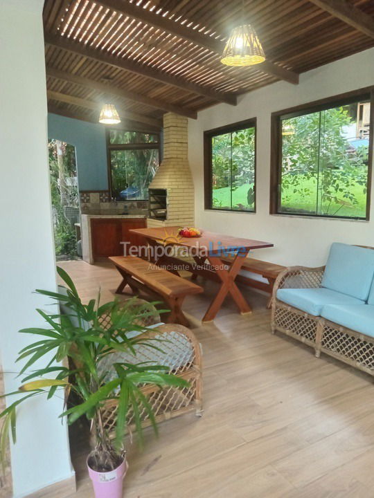 Casa para alquiler de vacaciones em Ubatuba (Praia da Fortaleza)