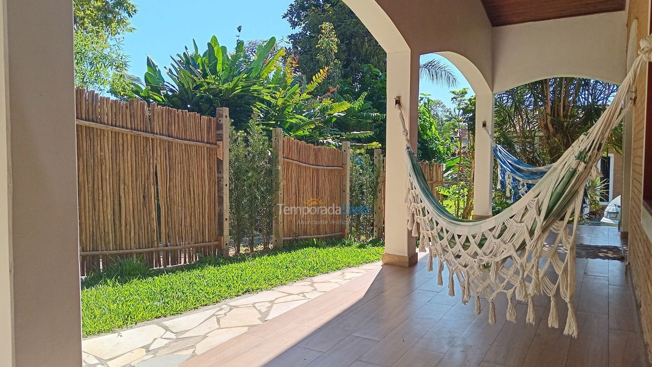 Casa para alquiler de vacaciones em Ubatuba (Praia da Fortaleza)