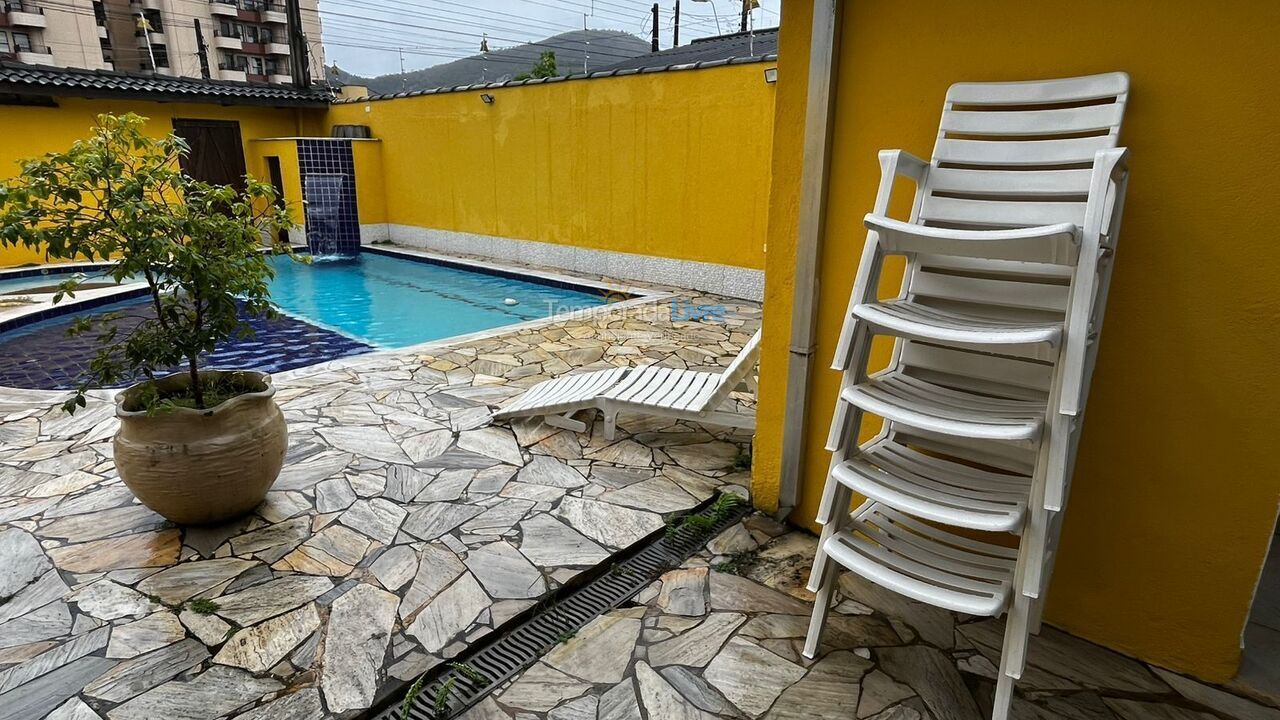 Casa para aluguel de temporada em Caraguatatuba (Martin de Sá)