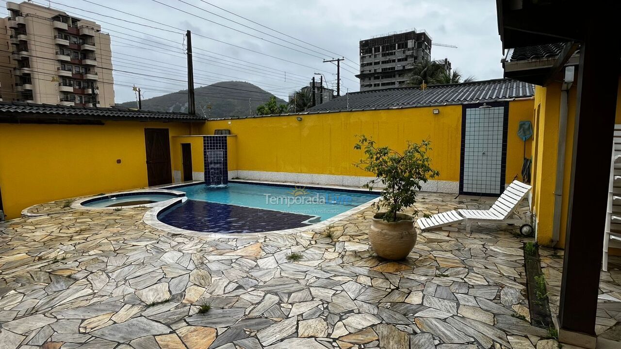 Casa para aluguel de temporada em Caraguatatuba (Martin de Sá)