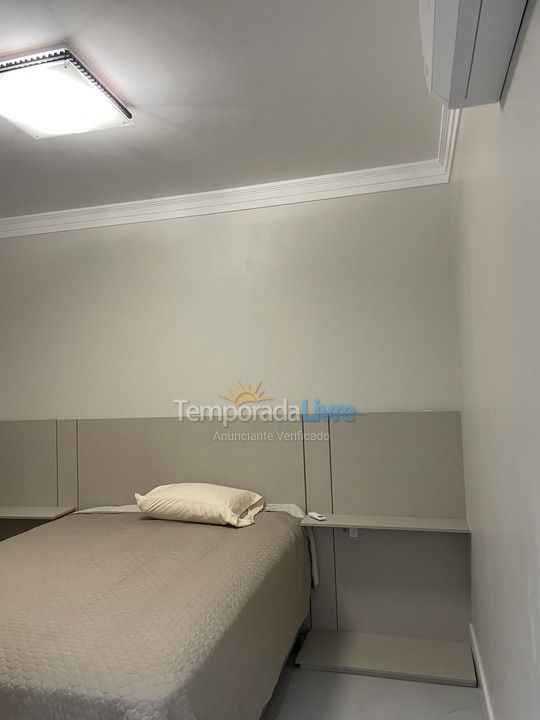 Apartamento para alquiler de vacaciones em Itapema (Meia Praia)