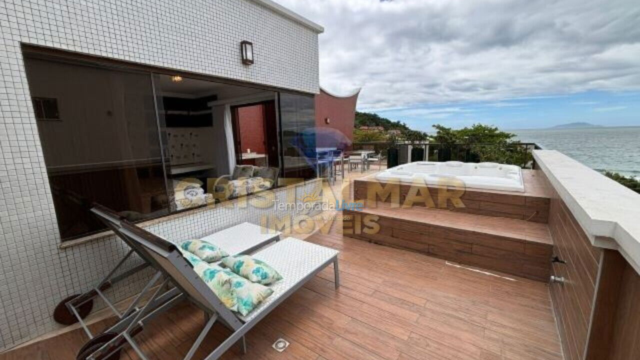 Apartment for vacation rental in Bombinhas (Praia de Quatro Ilhas)