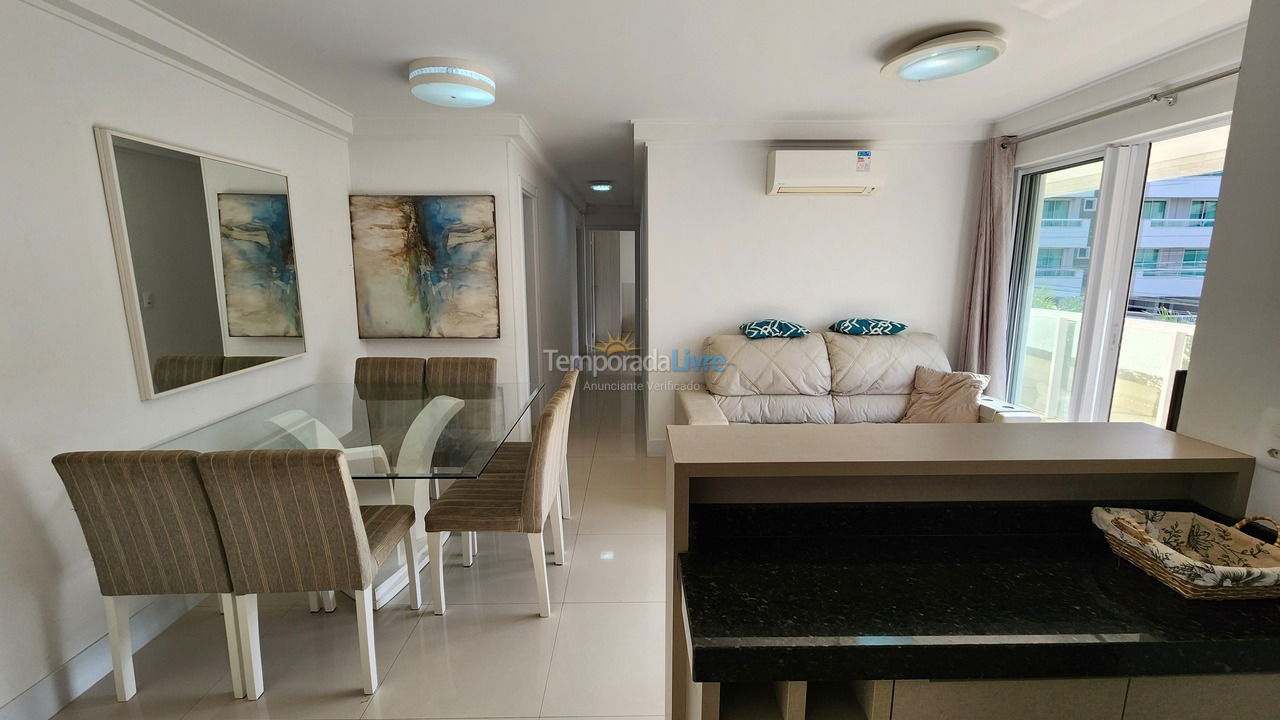 Apartment for vacation rental in Bombinhas (Praia de Bombas)