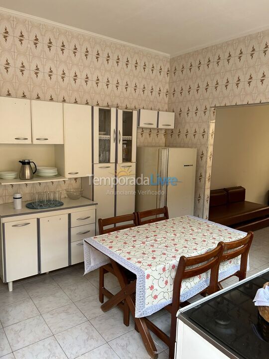 House for vacation rental in Mongaguá (Vila São Paulo)