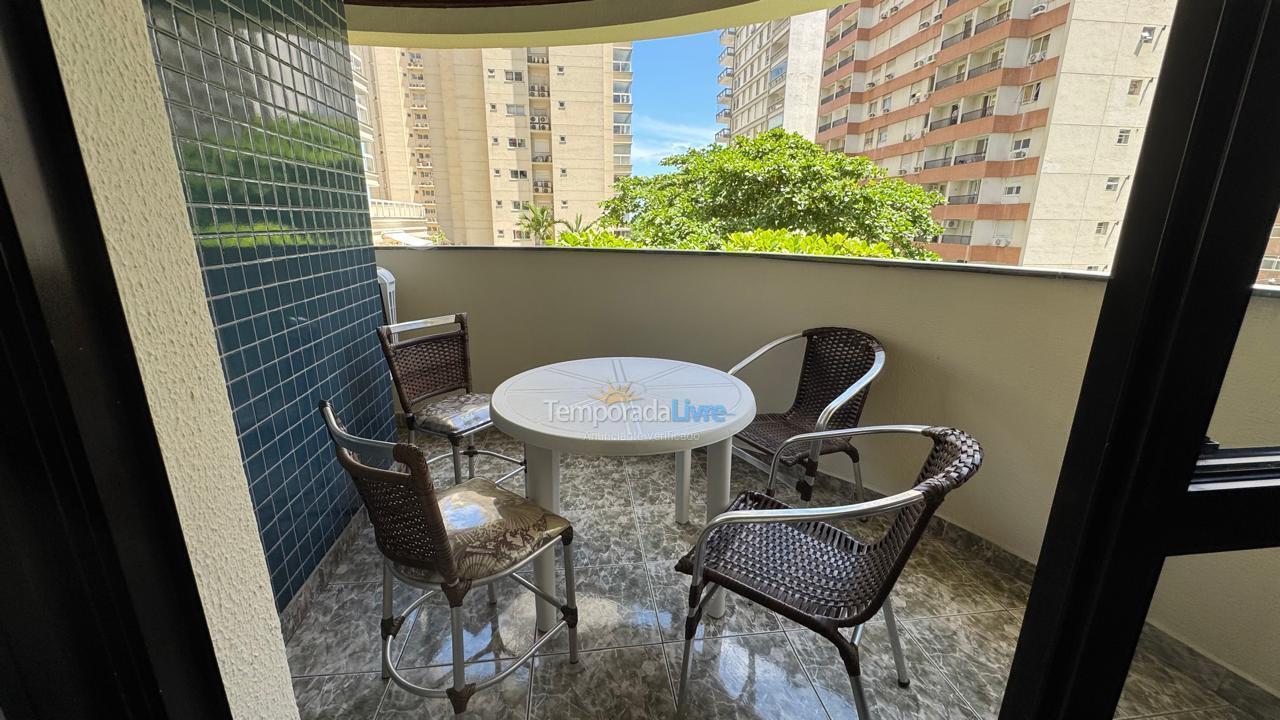 Apartamento para aluguel de temporada em Guarujá (Pitangueiras)