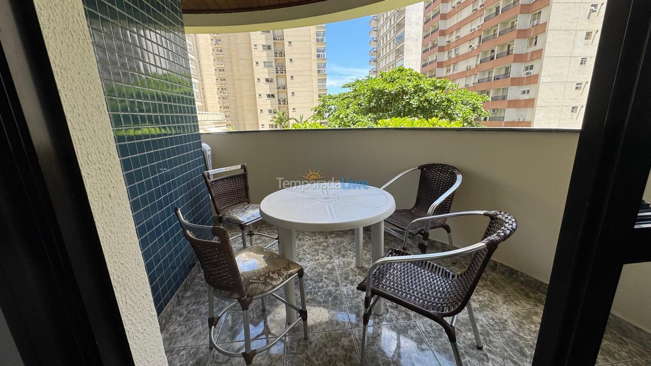 Apartamento para aluguel de temporada em Guarujá (Pitangueiras)