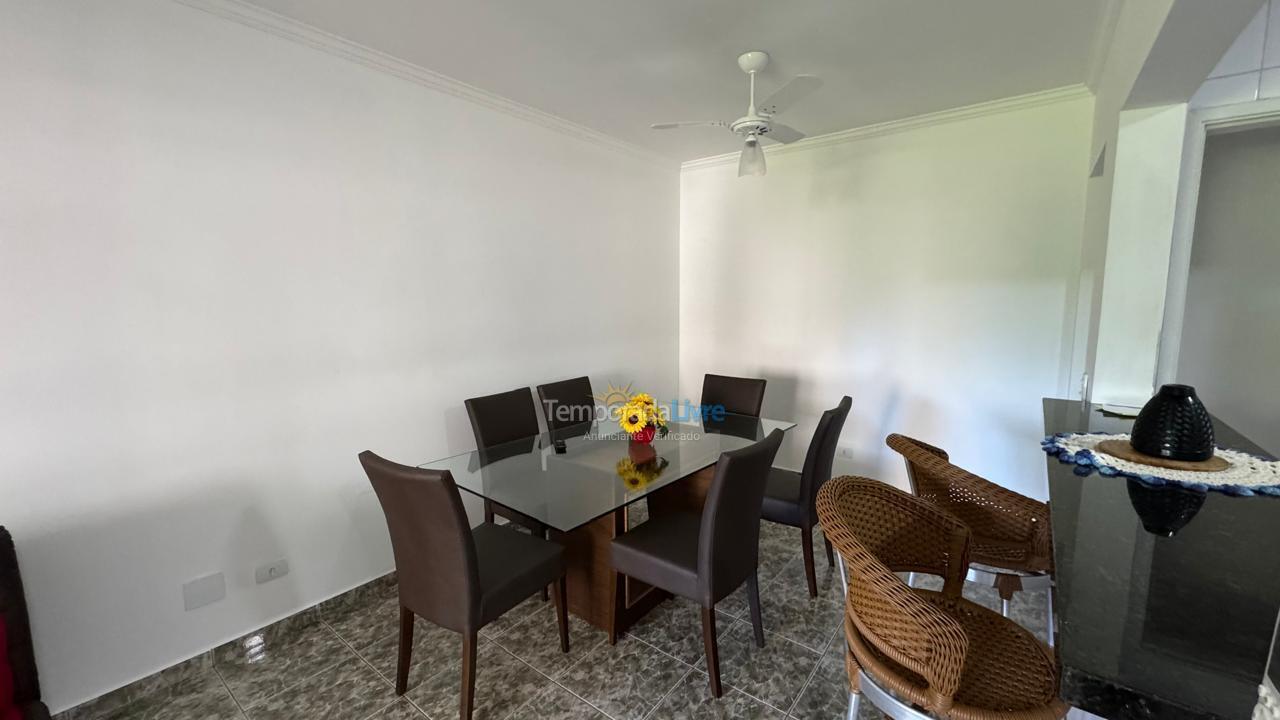 Apartamento para aluguel de temporada em Guarujá (Pitangueiras)