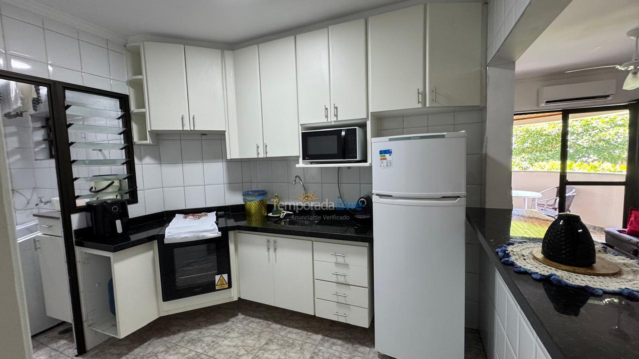 Apartamento para aluguel de temporada em Guarujá (Pitangueiras)