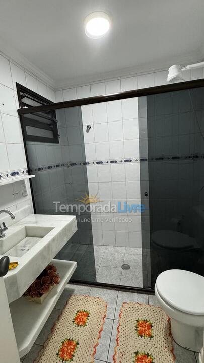 Apartamento para aluguel de temporada em Guarujá (Pitangueiras)