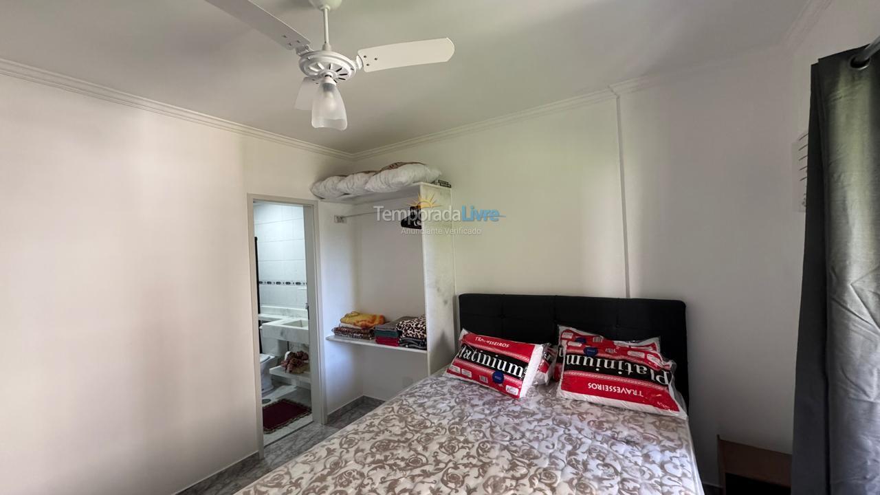 Apartamento para aluguel de temporada em Guarujá (Pitangueiras)