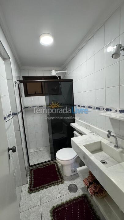 Apartamento para aluguel de temporada em Guarujá (Pitangueiras)