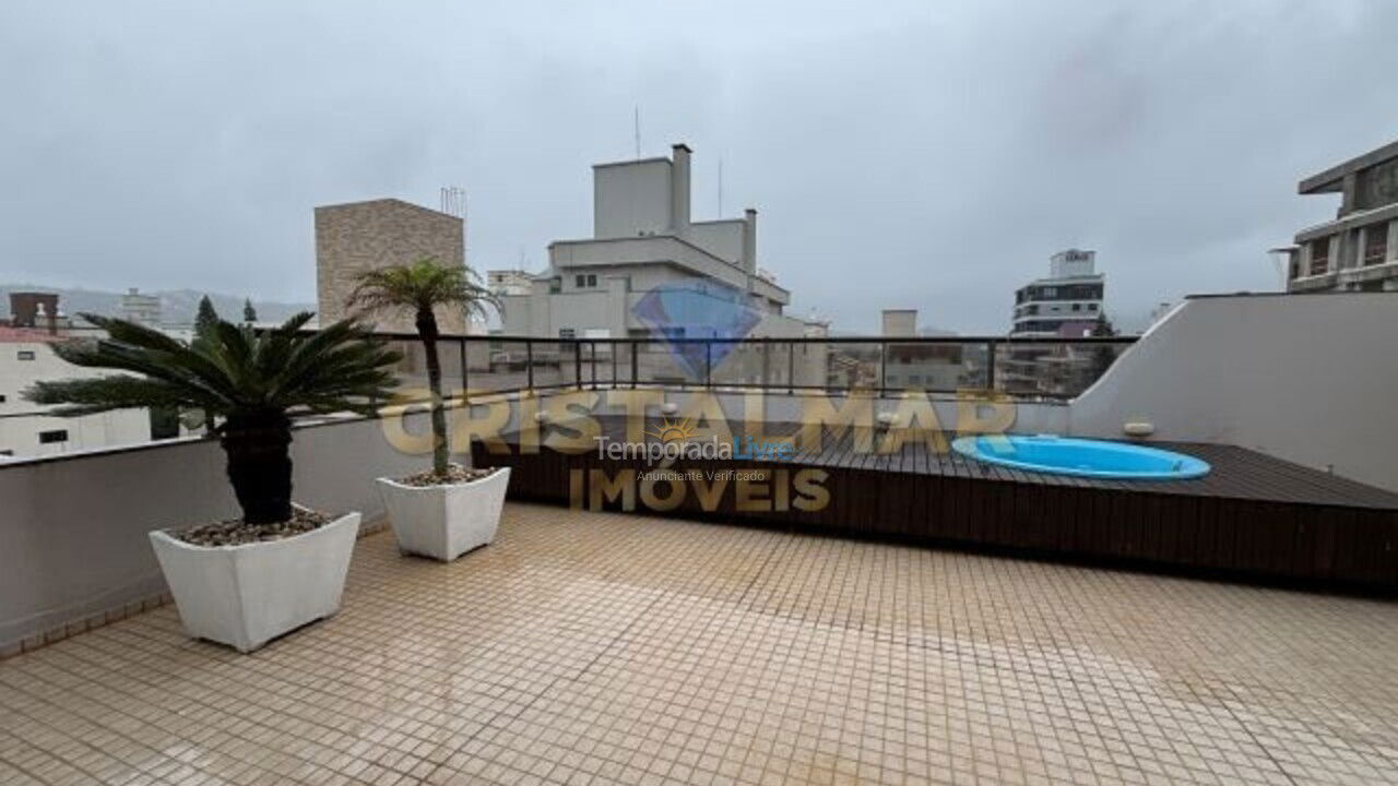 Apartamento para aluguel de temporada em Bombinhas (Praia de Bombas)