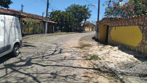 Rua em frente à casa