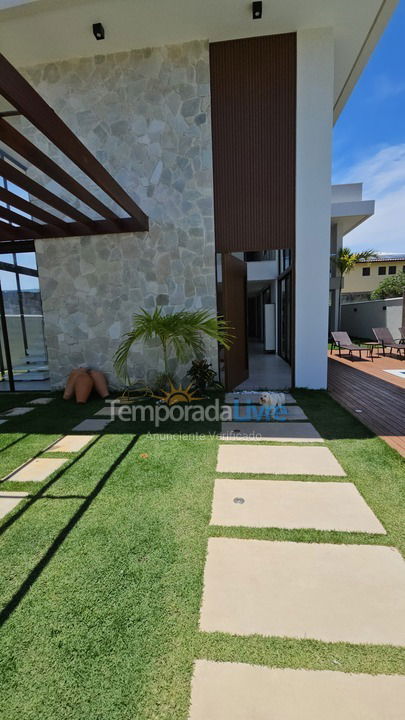 Casa para aluguel de temporada em Camaçari (Praia de Guarajuba)