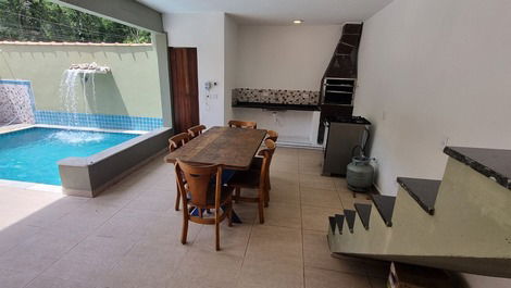 New house with pool in Ubatuba