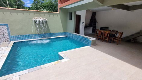 New house with pool in Ubatuba