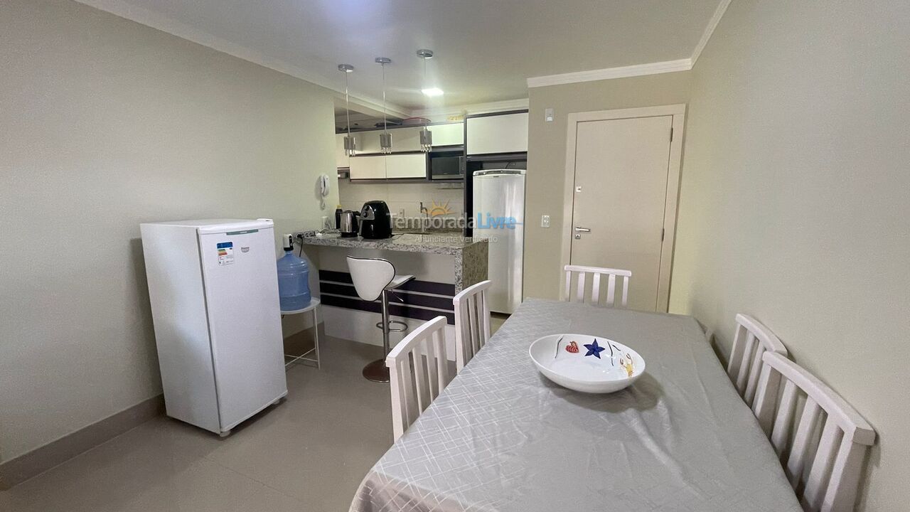 Apartamento para aluguel de temporada em Bombinhas (Praia de Quatro Ilhas)