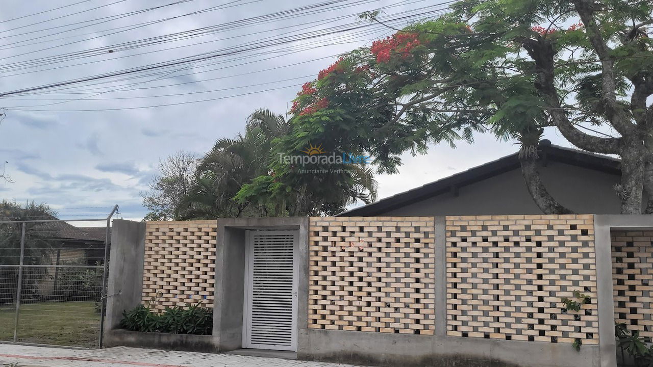 Casa para alquiler de vacaciones em Bombinhas (Mariscal)