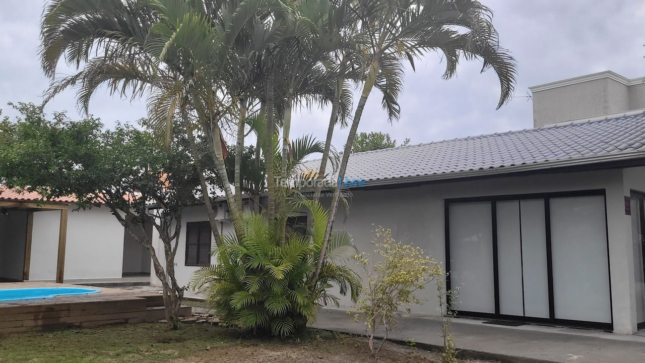 Casa para alquiler de vacaciones em Bombinhas (Mariscal)