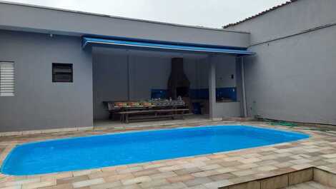 CASA TERREA, A 60 METROS DE LA PLAYA, TRES DORMITORIOS, PISCINA