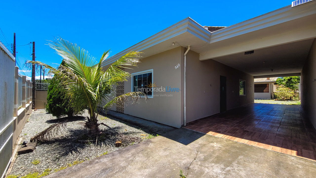 Casa para aluguel de temporada em São Francisco do Sul (Ubatuba)