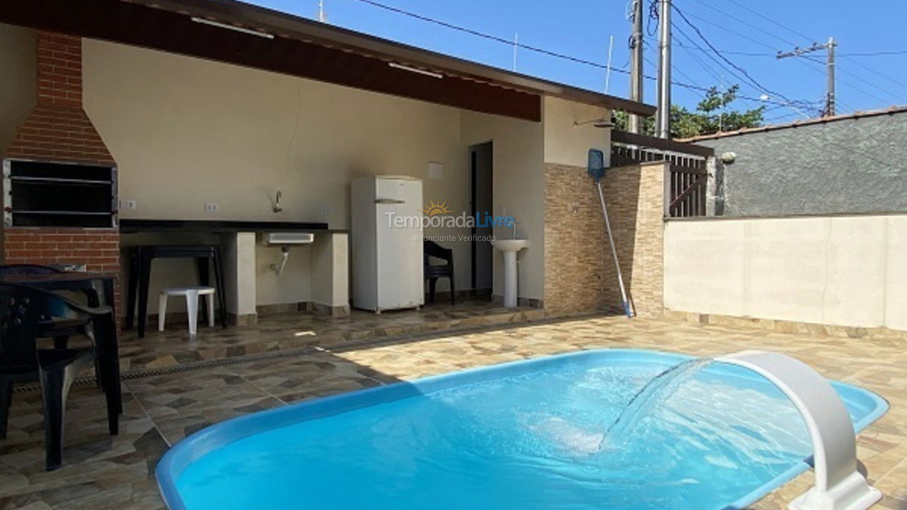 Casa para aluguel de temporada em Ubatuba (Maranduba)