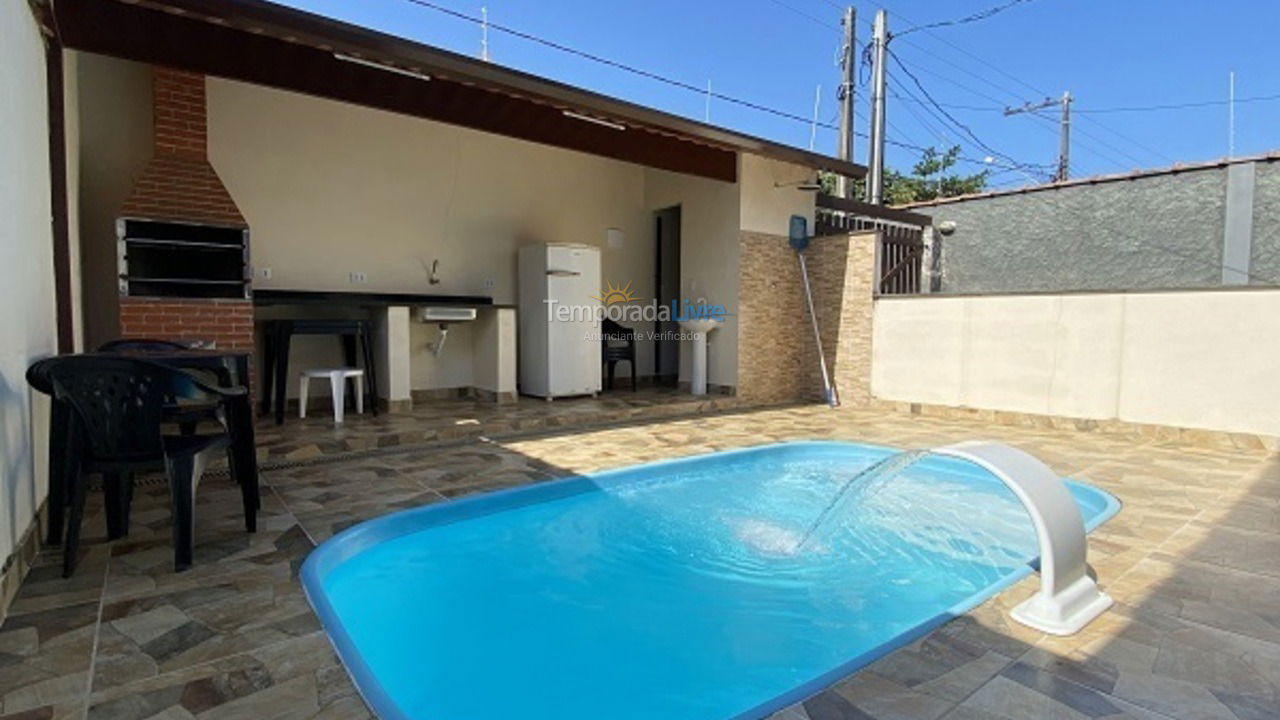 Casa para aluguel de temporada em Ubatuba (Maranduba)