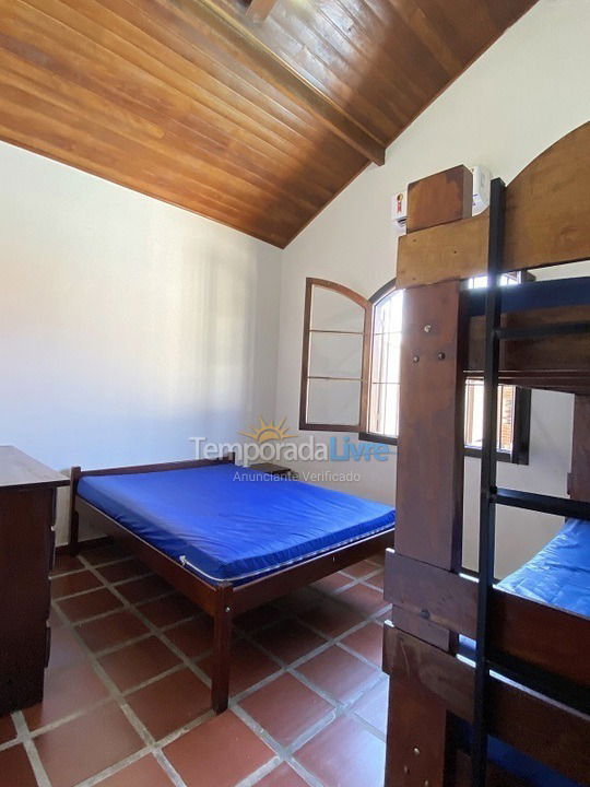 Casa para aluguel de temporada em Ubatuba (Maranduba)