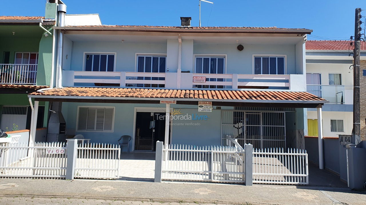 Casa para aluguel de temporada em São Francisco do Sul (Enseada)