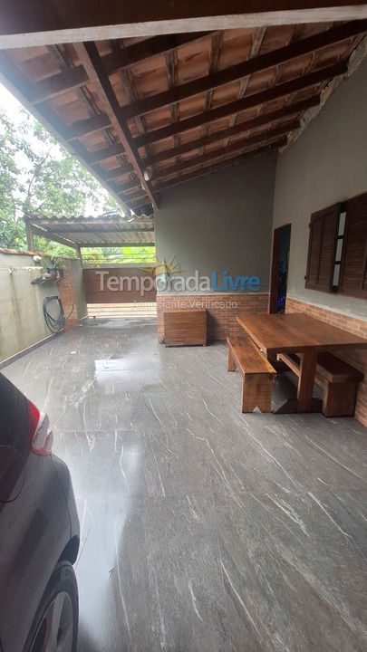 Casa para aluguel de temporada em Ubatuba (Maranduba)