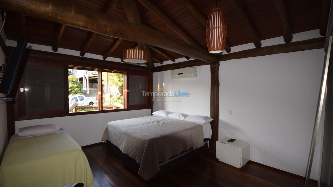 House for vacation rental in Ilhabela (Ponta da Sela)