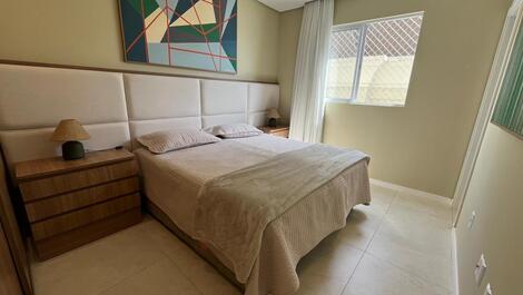 HERMOSO APARTAMENTO CON VISTA AL MAR MEIA PRAIA